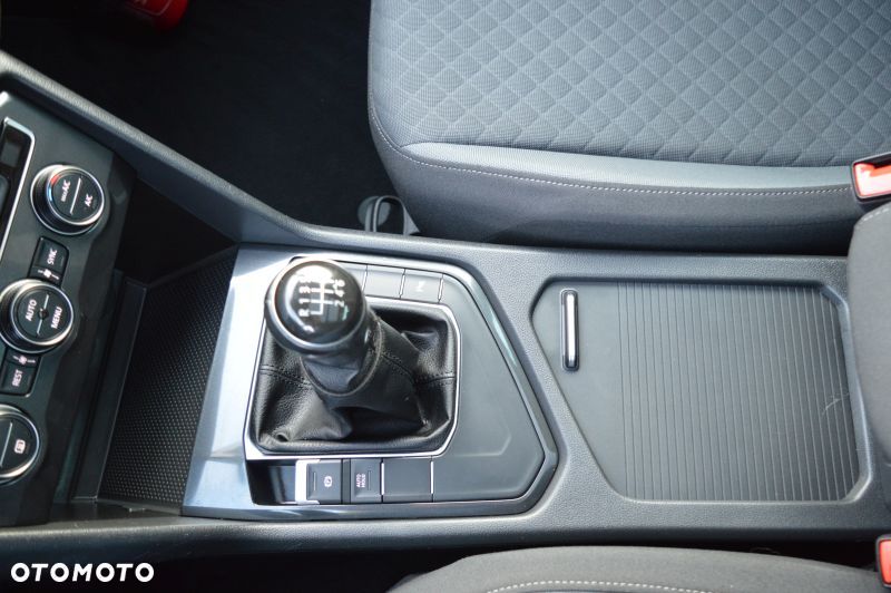 Volkswagen Tiguan - 31