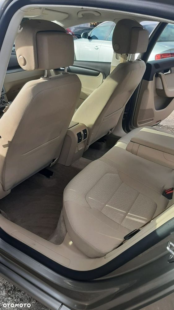 Volkswagen Passat 2.0 Blue TDI SCR Comfortline - 18