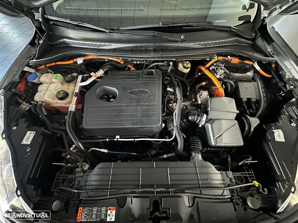 Ford Kuga 2.5 PHEV Titanium - 32