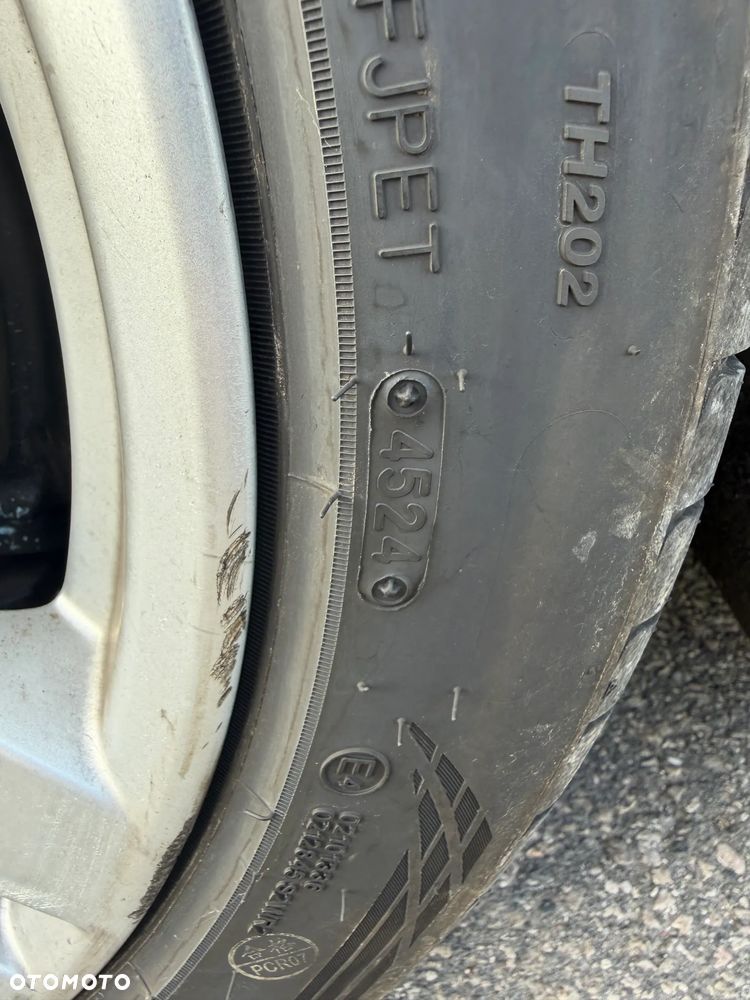 BMW Seria 6 650i - 32
