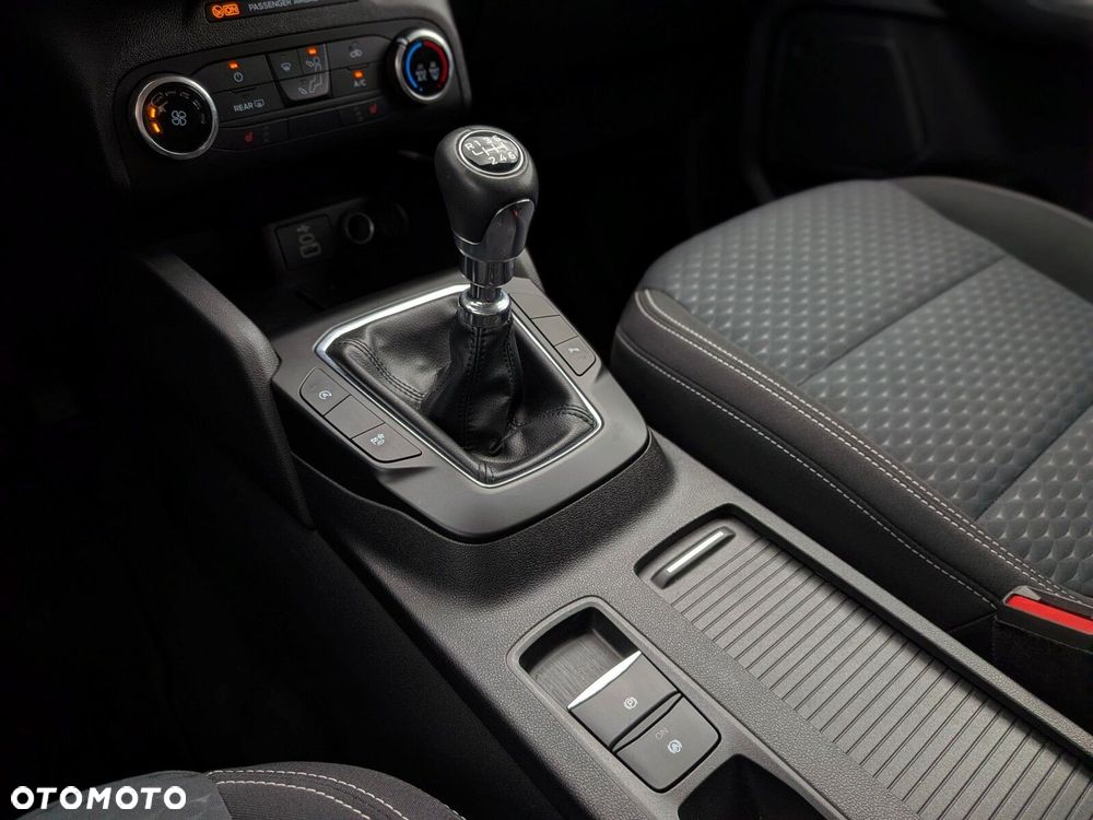 Ford Kuga 1.5 EcoBoost FWD - 33