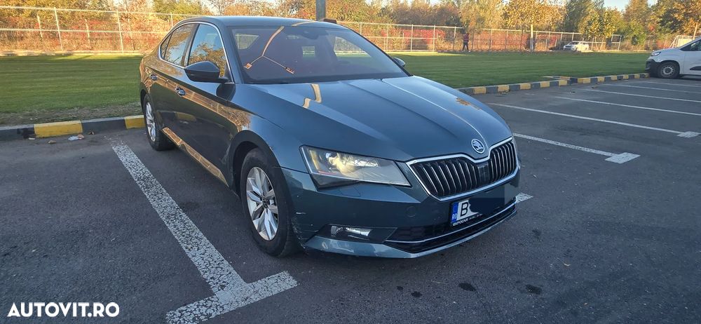 Skoda Superb 2.0 TDI DSG Ambition - 13