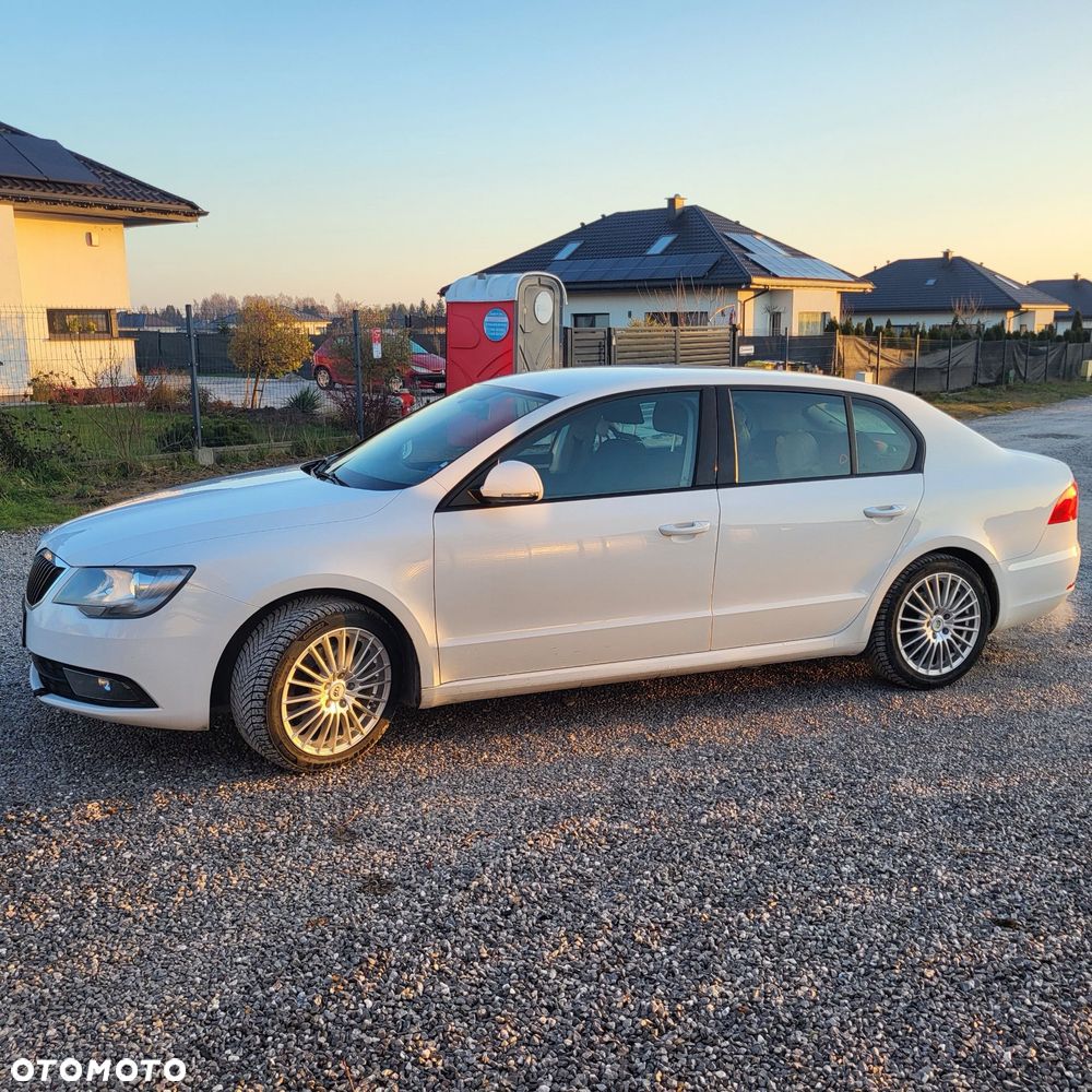 Skoda Superb 2.0 TDI Active - 1