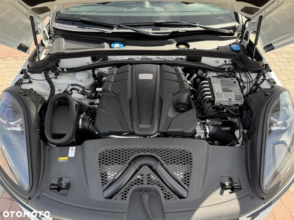 Porsche Macan - 13