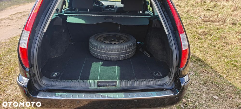 Ford Mondeo 1.8 X - 12