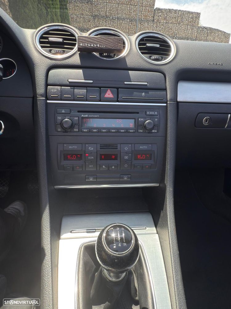Audi A4 Cabrio 1.8 T S-line - 11