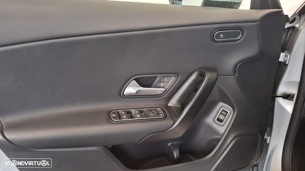 Mercedes-Benz CLA 180 d Shooting Brake Style Plus Aut. - 15