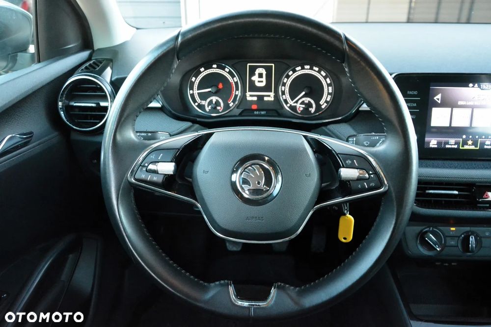 Skoda Fabia 1.0 Ambition - 11