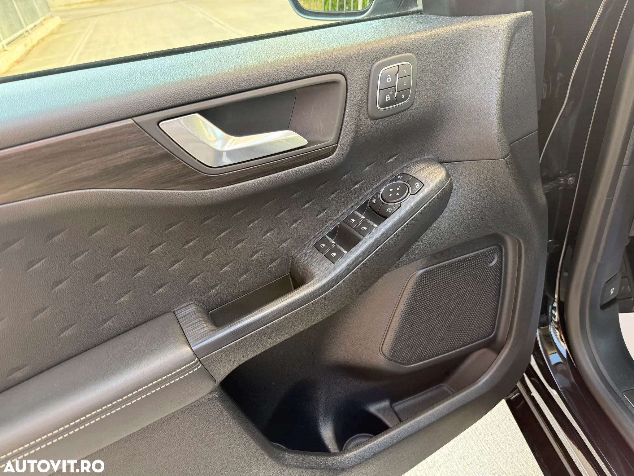Ford Kuga 2.5 Duratec PHEV Vignale - 23