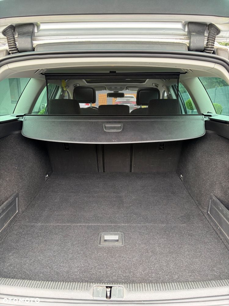Volkswagen Passat - 16
