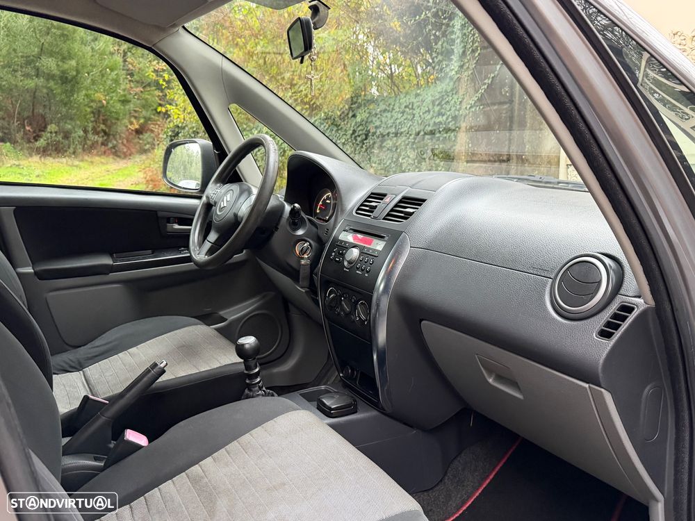Suzuki SX4 1.6 DDiS GL Outdoor Line - 24