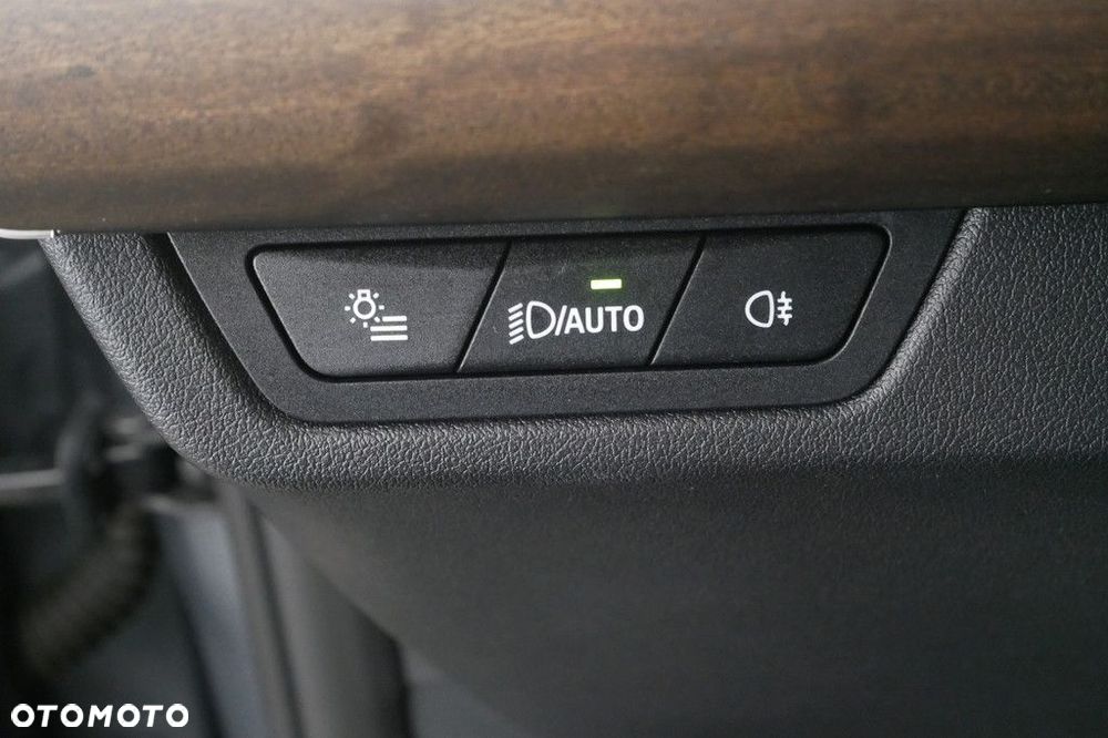 BMW X1 - 32