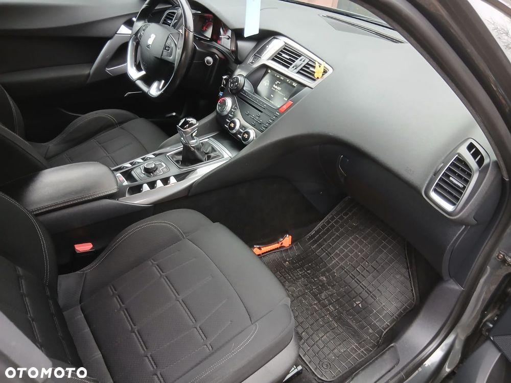 Citroën DS5 BlueHDi 120 - 13