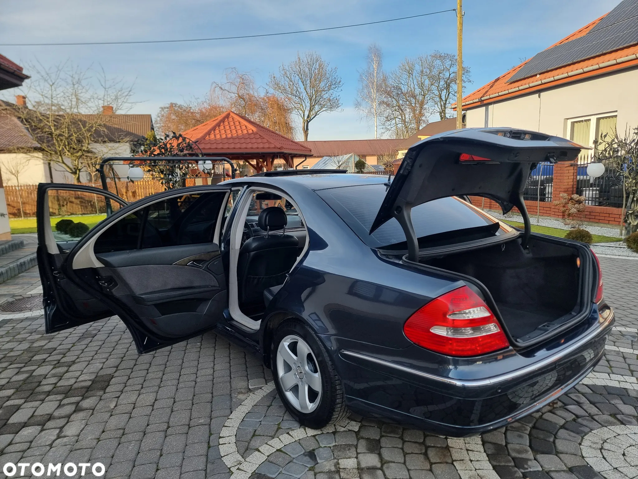 Mercedes-Benz Klasa E 240 4-Matic Avantgarde - 11