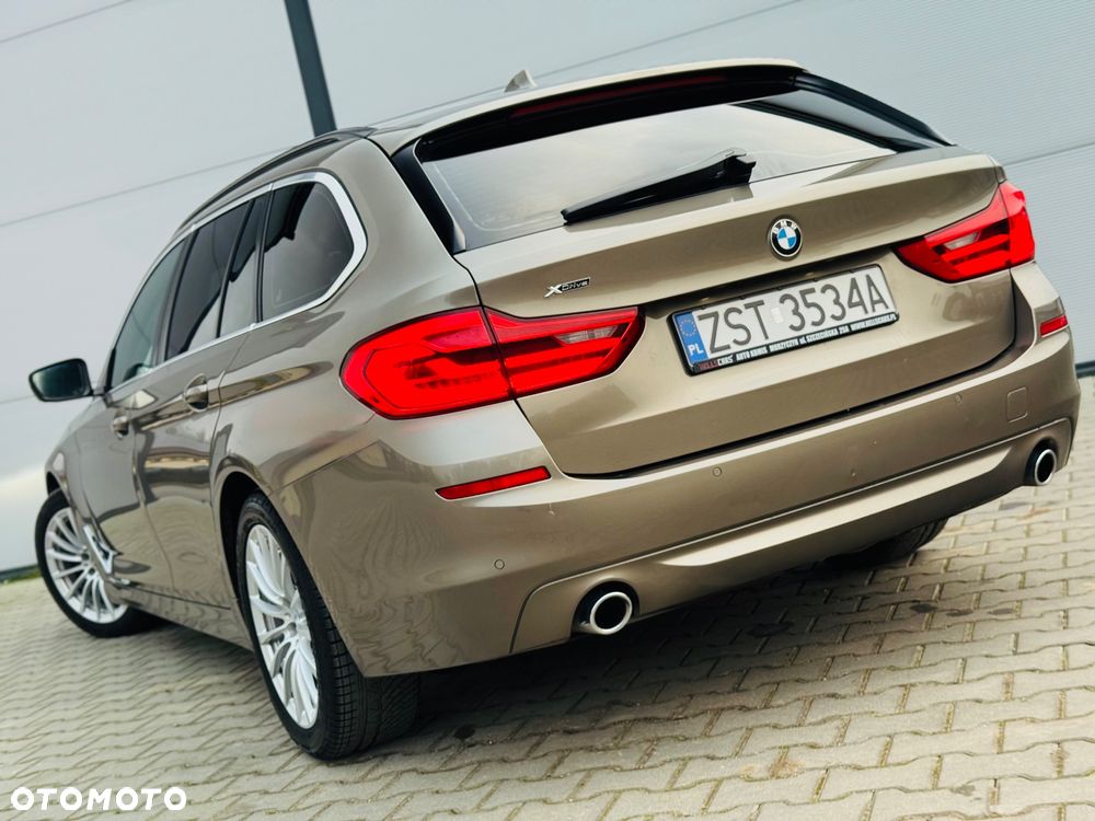 BMW Seria 5 520d xDrive Sport Line - 16