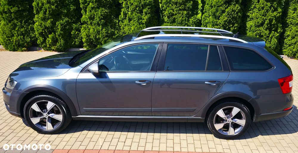 Skoda Octavia 2.0 TDI 4x4 DSG Scout - 4