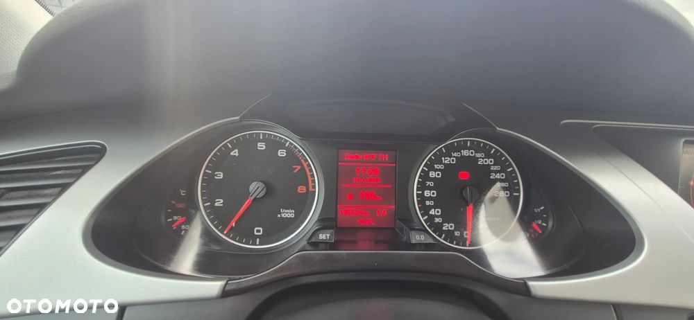Audi A4 Avant 1.8 TFSI Ambiente - 25