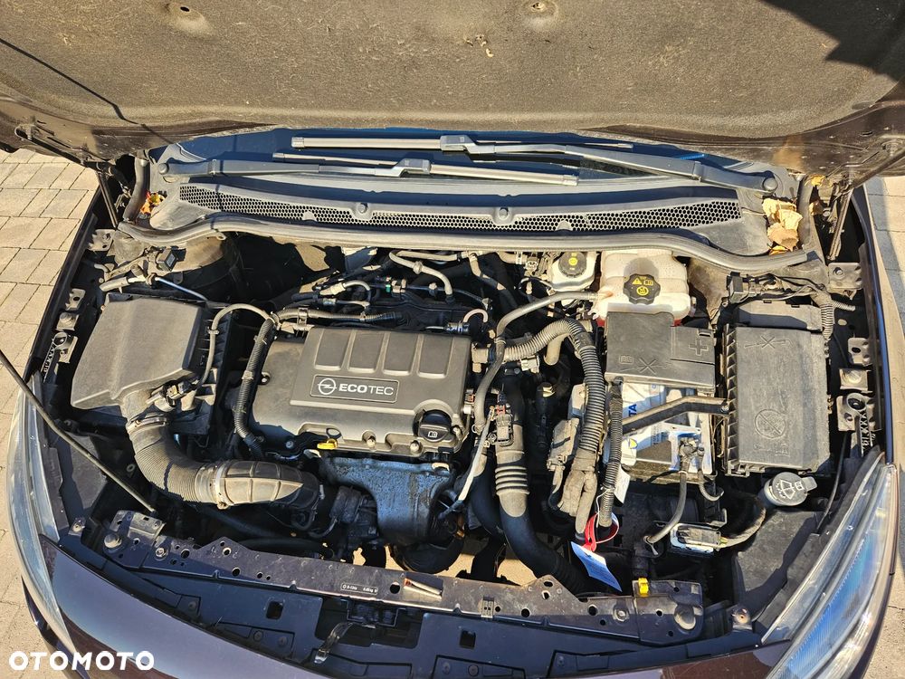 Opel Astra IV 1.4 T Cosmo - 7