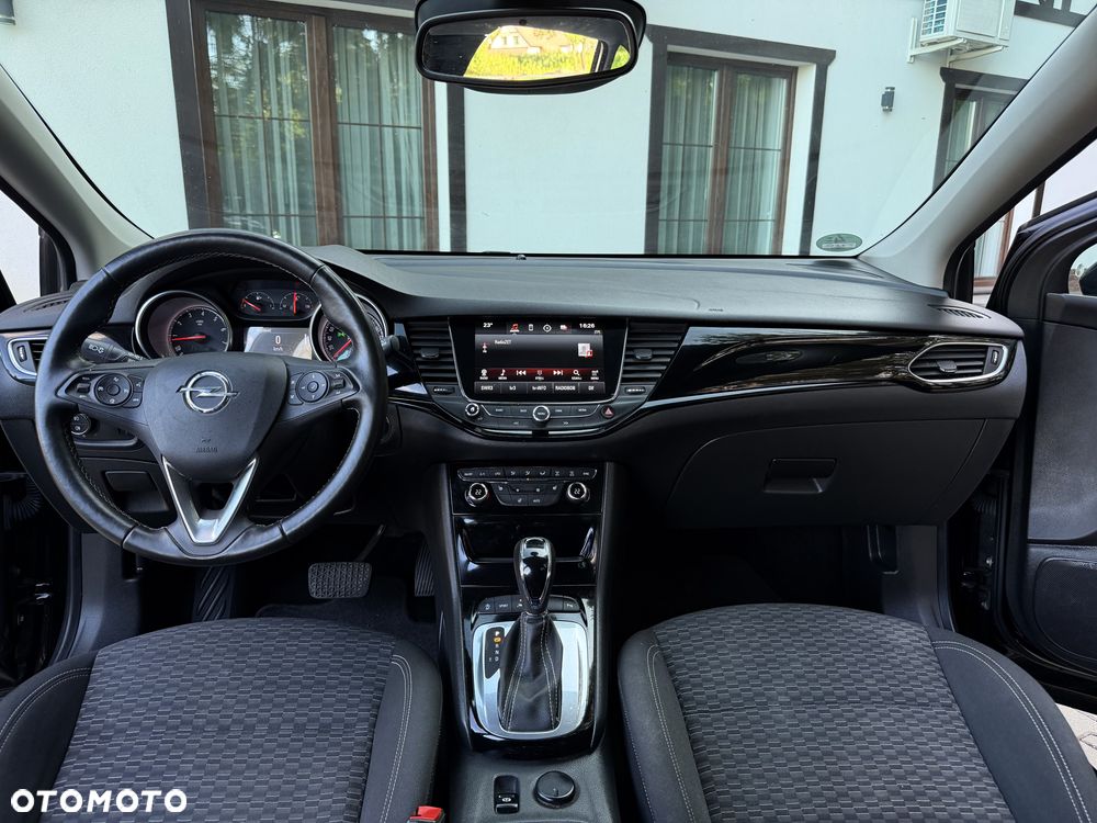 Opel Astra 1.4 T Dynamic S&S - 11