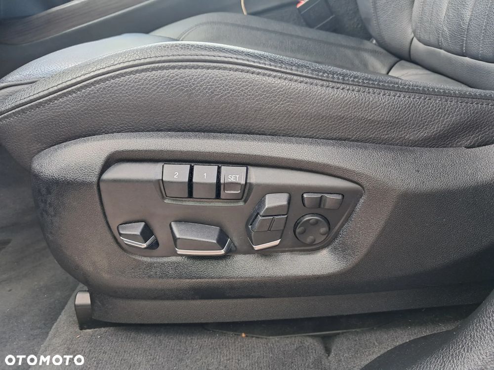 BMW X5 xDrive30d - 14