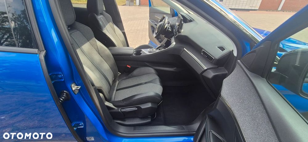 Peugeot 3008 1.2 PureTech GPF Allure S&S EAT8 - 27