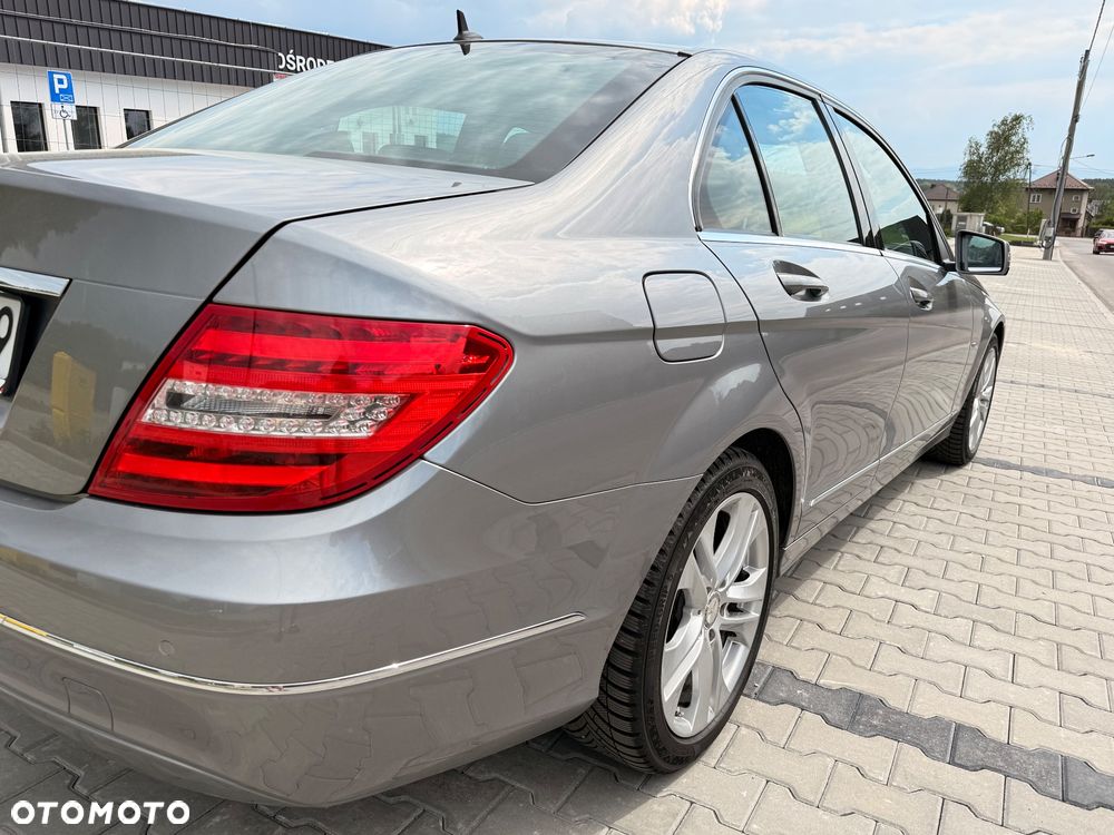 Mercedes-Benz Klasa C 250 (BlueEFFICIENCY) 7G-TRONIC Avantgarde - 16