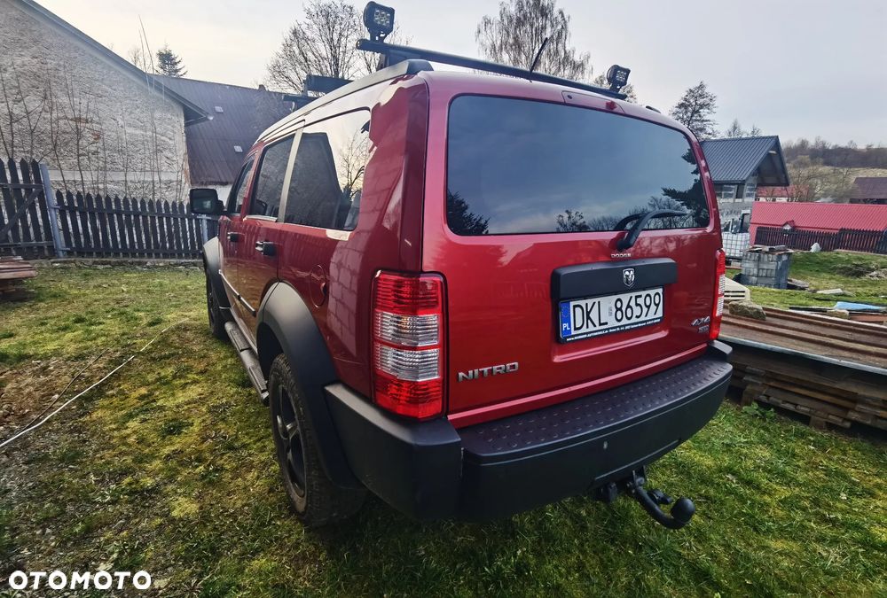 Dodge Nitro 2.8 CRD DPF SXT - 2