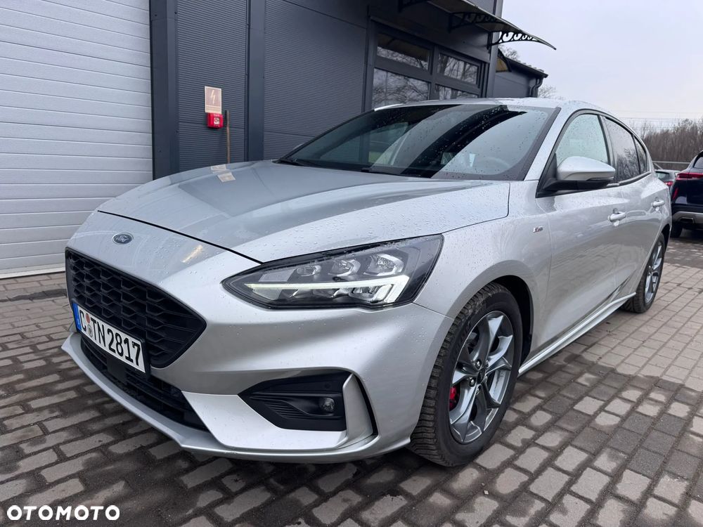 Ford Focus 1.5 EcoBlue Start-Stopp-System ST-LINE X - 24