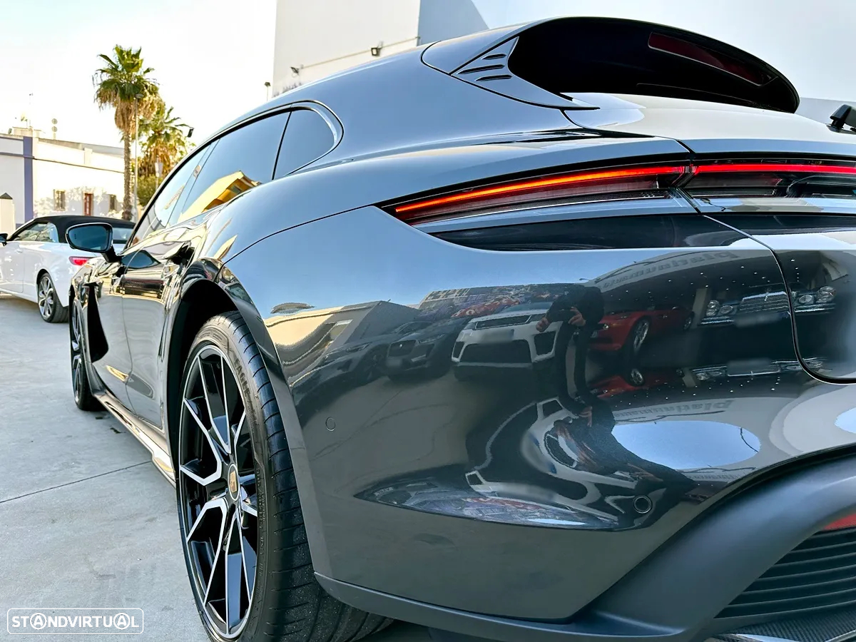 Porsche Taycan Sport Turismo Turbo S - 55