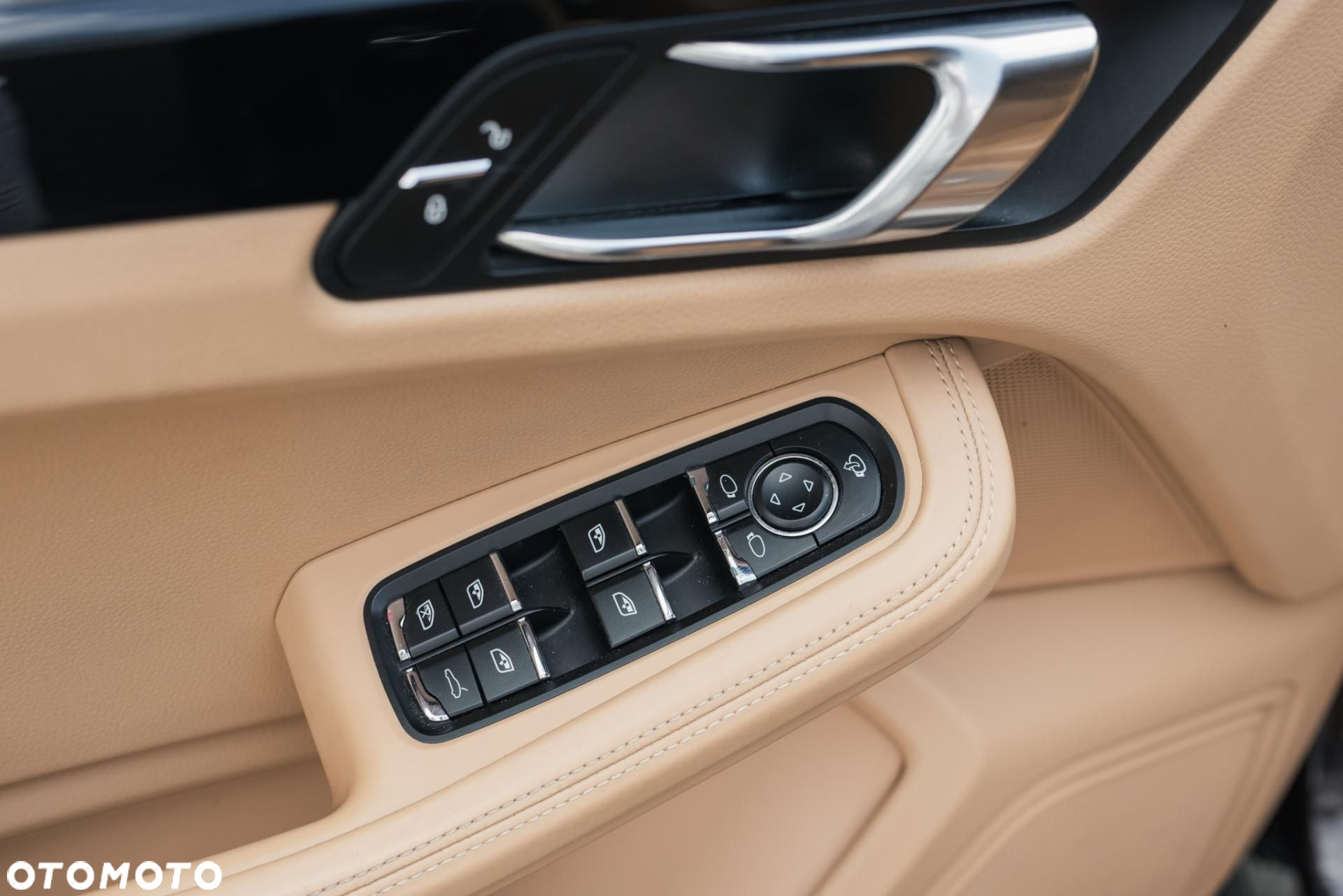 Porsche Macan - 29