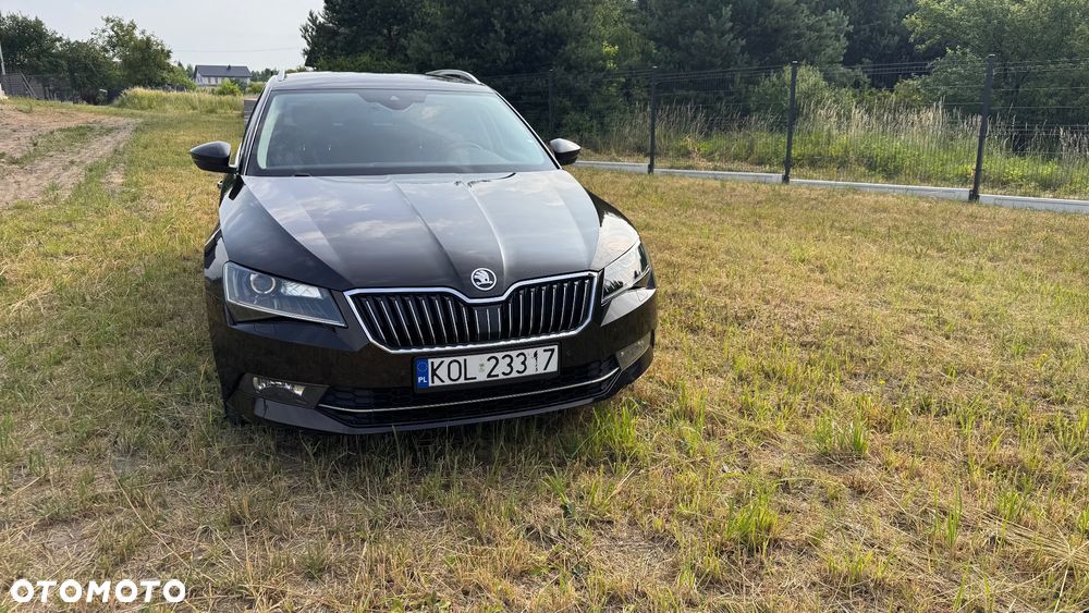 Skoda Superb 2.0 TDI DSG Style - 2