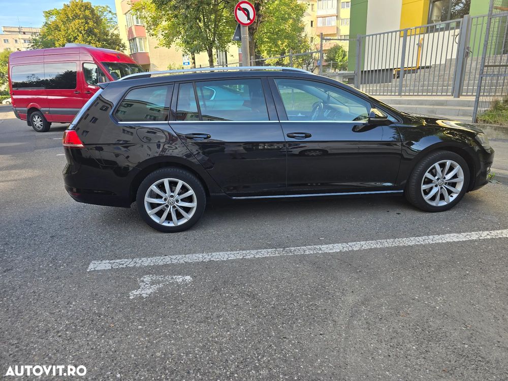 Volkswagen Golf - 6