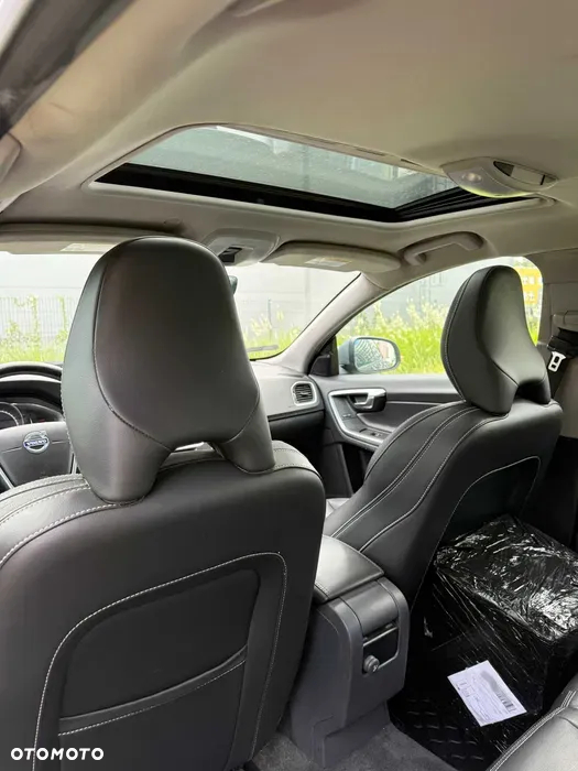 Volvo S60 T5 Drive-E R-Design Momentum - 2