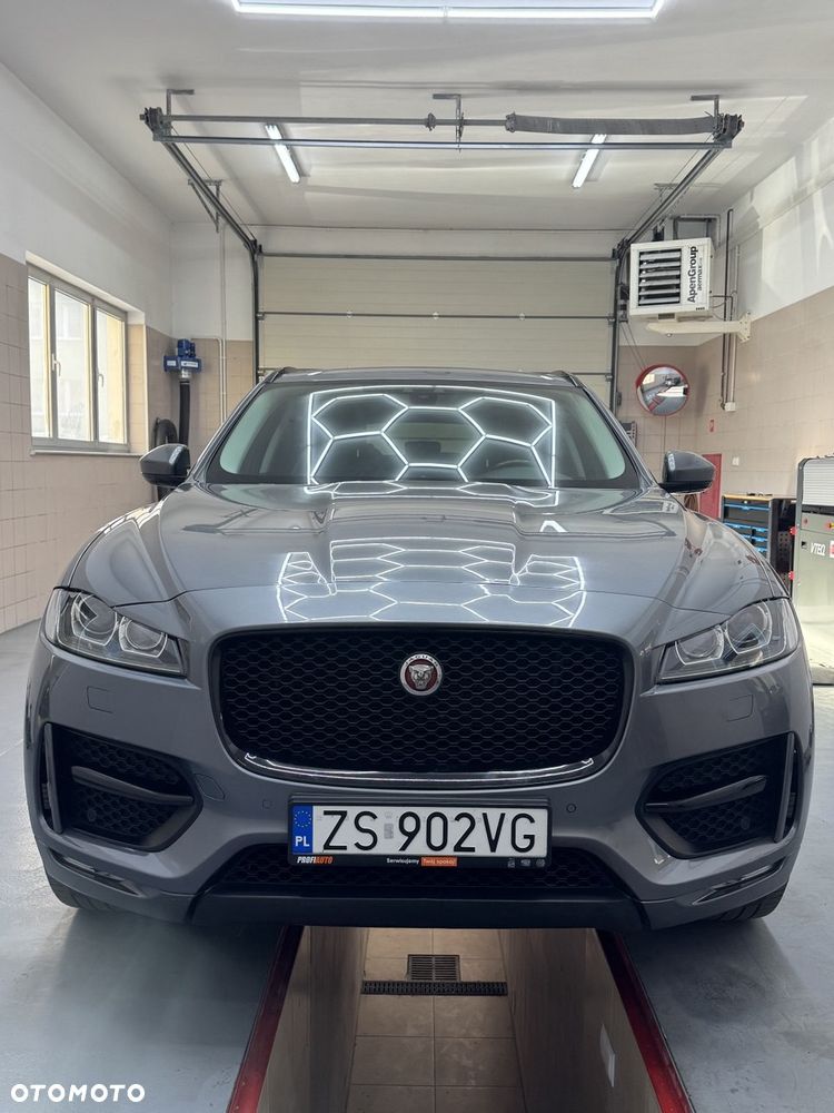 Jaguar F-Pace 2.0 i4D RWD R-Sport - 1