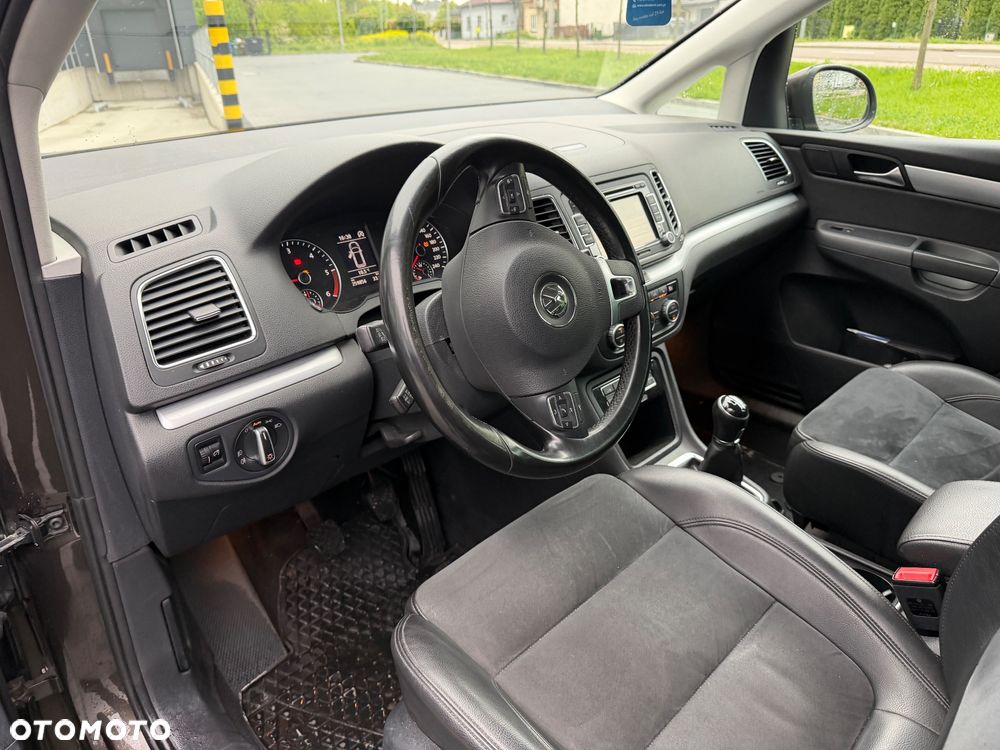 Volkswagen Sharan 2.0 TDI 4MOTION Blue Motion Style - 28