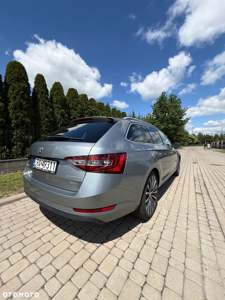 Skoda Superb 2.0 TDI SCR 4x4 L&K DSG - 6