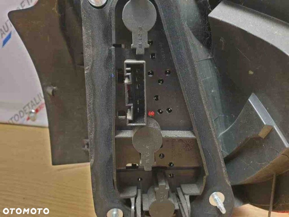 BMW X1 E84 09-15 LEWA TYLNA LAMPA ZWYKŁA ORYGINAŁ - 7