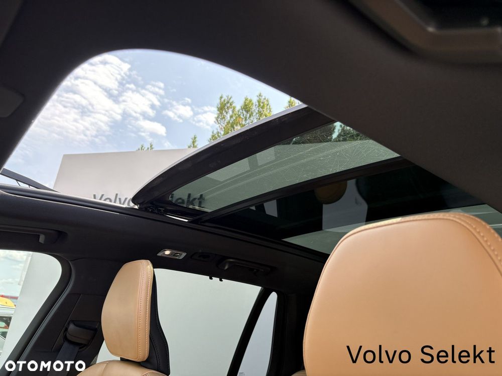 Volvo XC 90 - 22