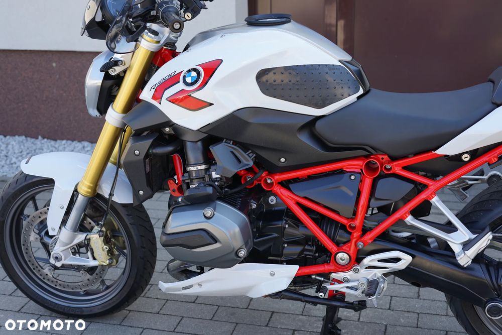 BMW R - 26