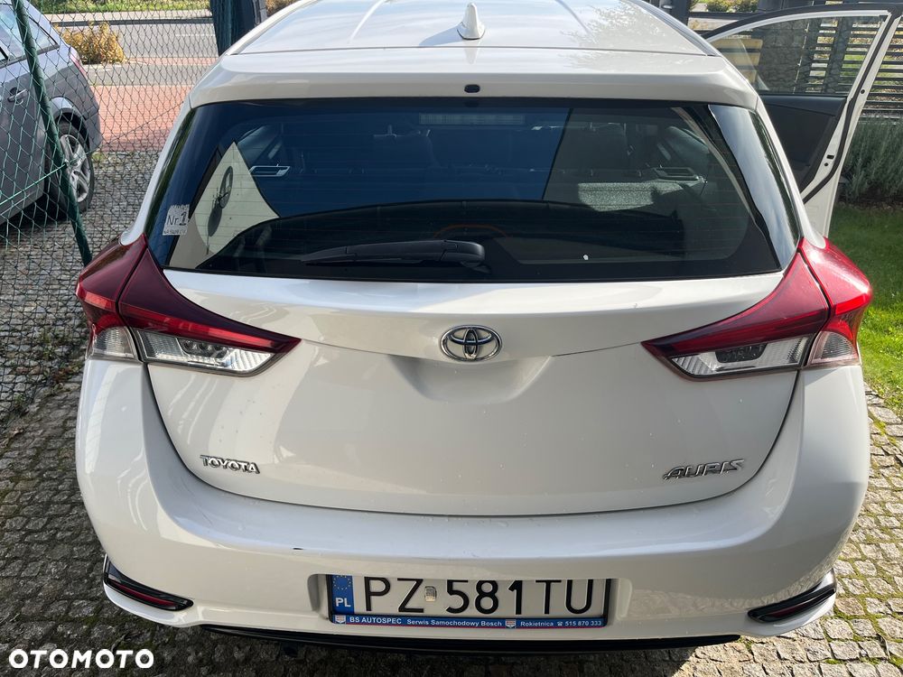 Toyota Auris - 5