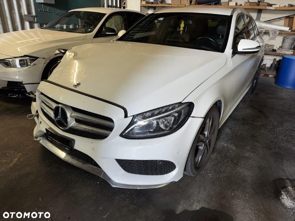 Mercedes-Benz Klasa C 200 4Matic 9G-TRONIC - 4