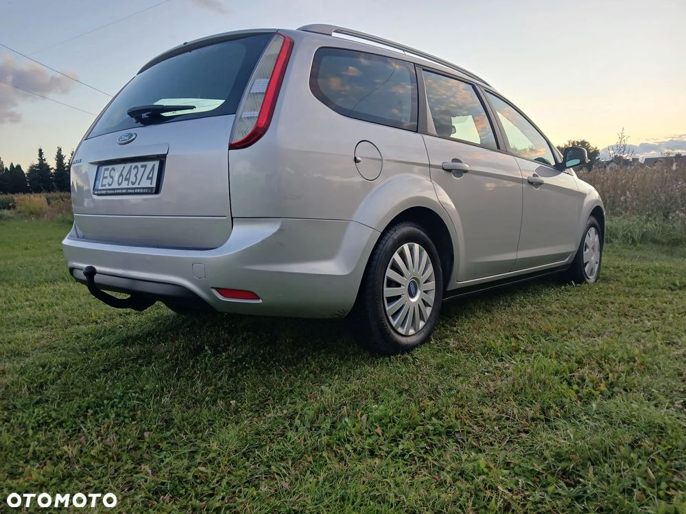 Ford Focus 1.6 16V Ambiente - 17
