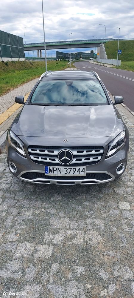 Mercedes-Benz GLA 250 4Matic 7G-DCT UrbanStyle Edition - 9