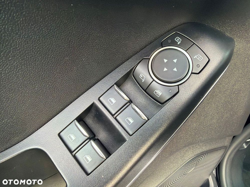 Ford Fiesta - 20
