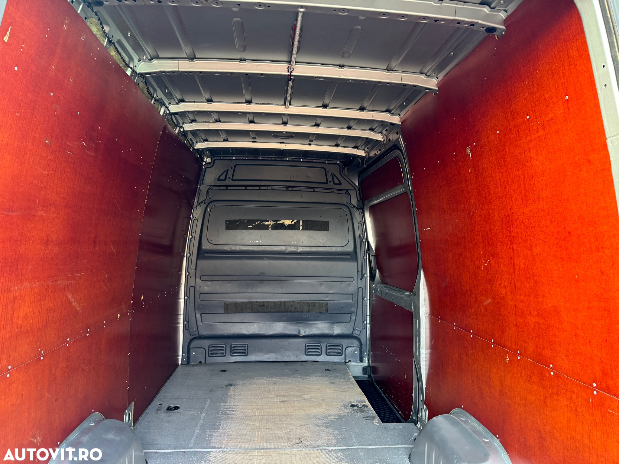 Mercedes-Benz Sprinter - 23