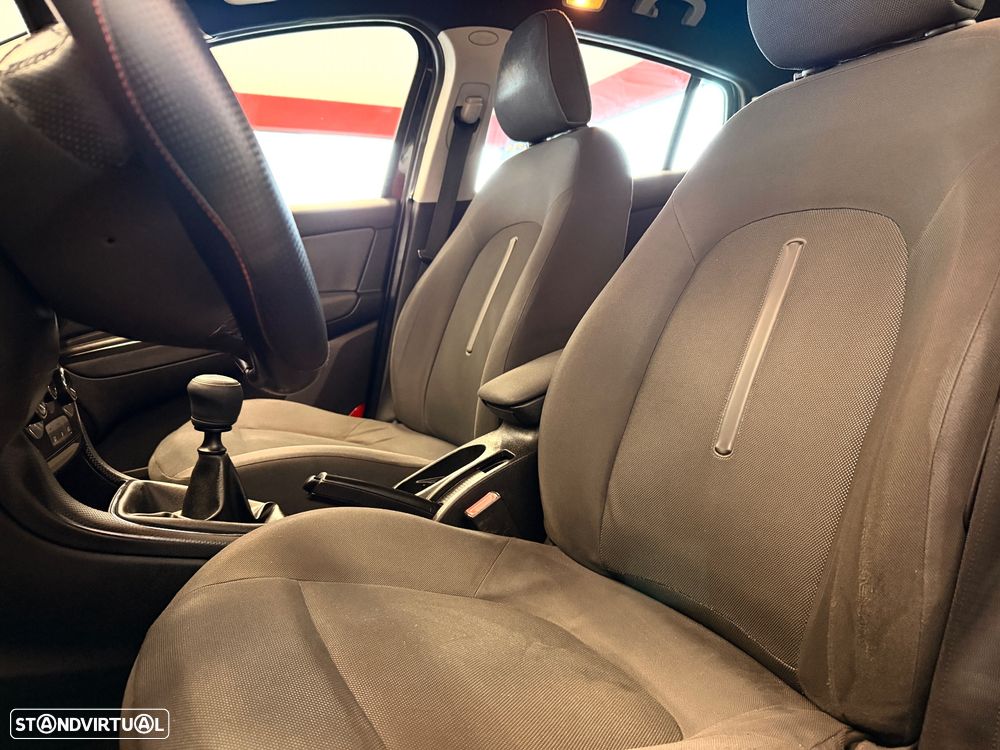 Fiat Bravo 1.4 16V Dynamic - 6