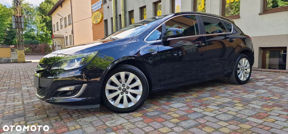 Opel Astra 1.4 Turbo Cosmo - 14