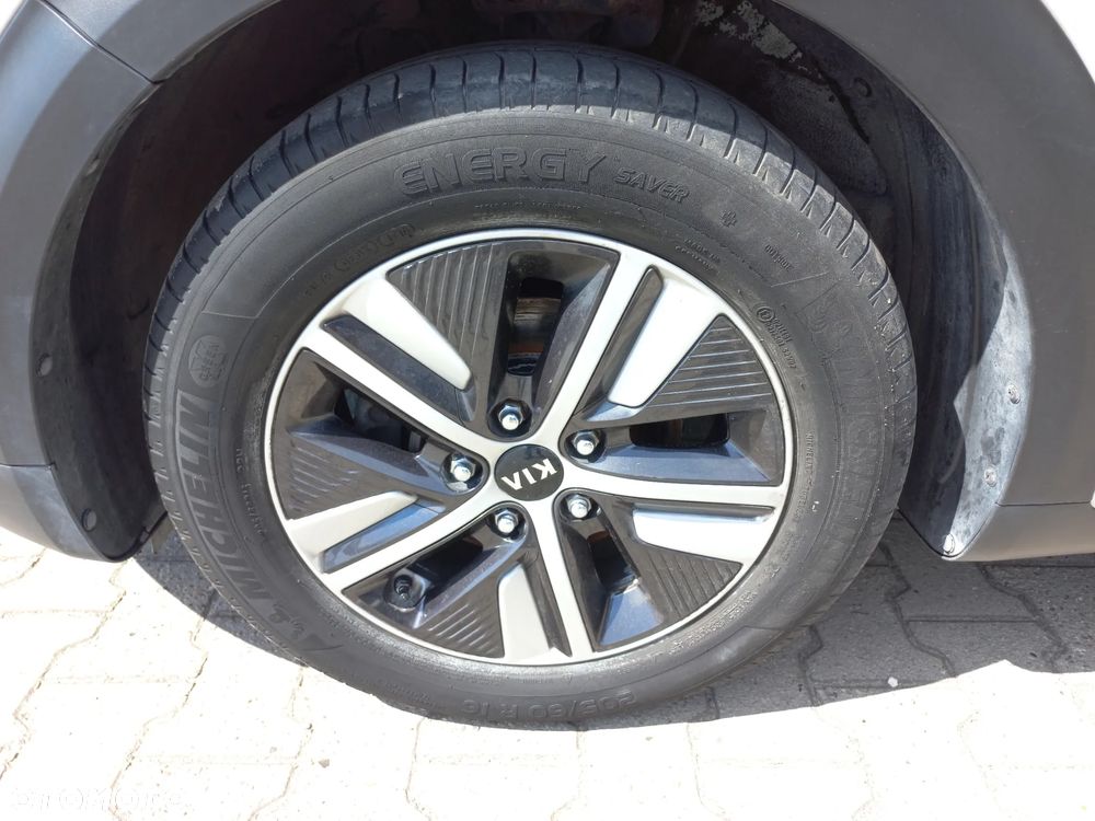Kia Niro 1.6 GDI Hybrid M - 9