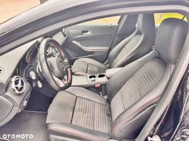 Mercedes-Benz GLA 180 7G-DCT AMG Line - 7