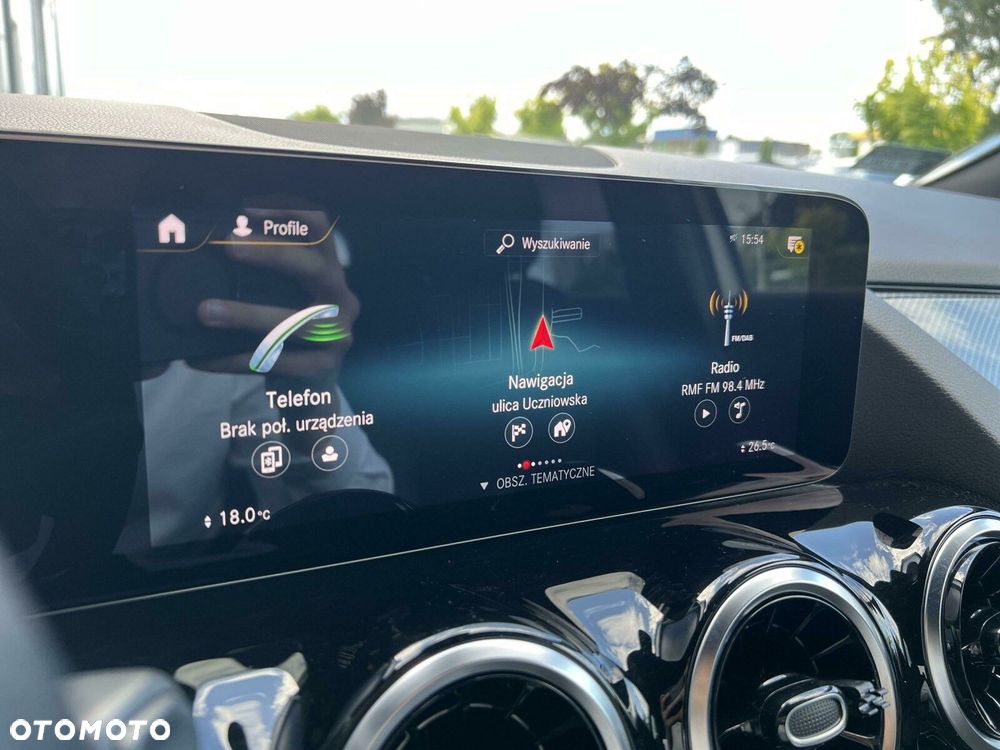 Mercedes-Benz GLA 200 d AMG Line - 12